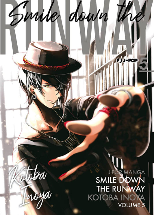 Smile down the runway (Vol. 05)